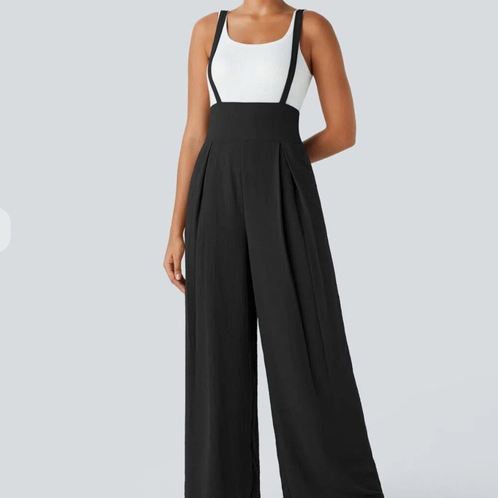 Halara Black Overalls / Jumpsuit M